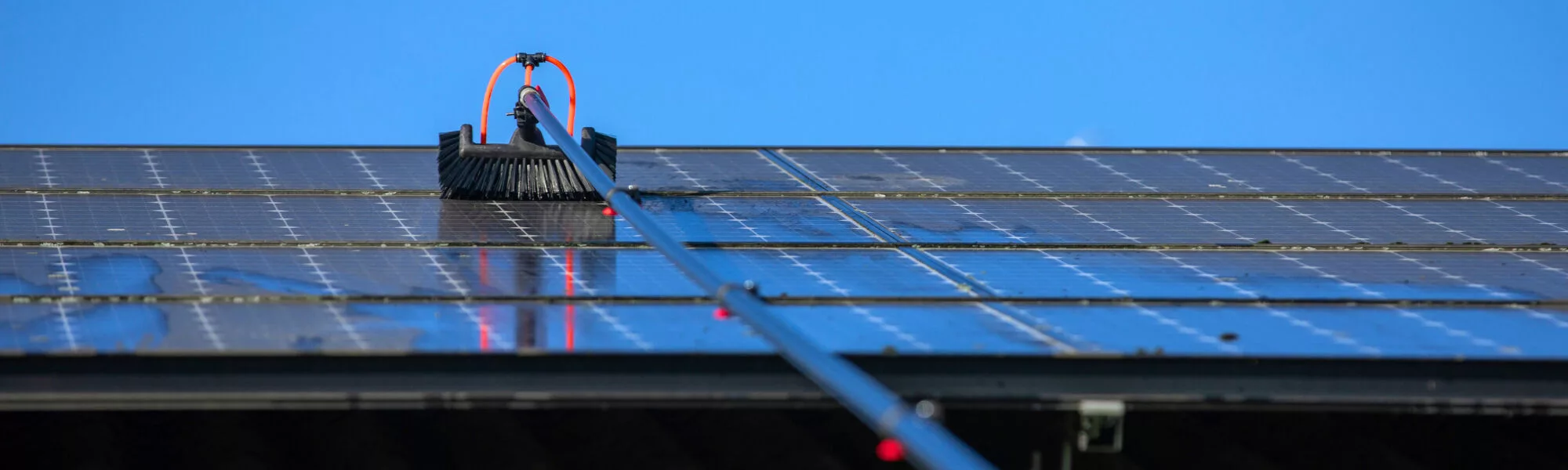 Nettoyage panneaux photovoltaïques